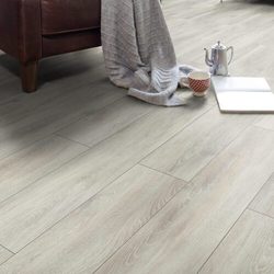 PAV. TOTTAL AC5 1380X193X8 ROBLE GRIS MOSCÚ