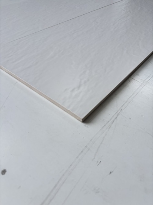 REV. TILA RECT. 33,3X90 WHITE MATT